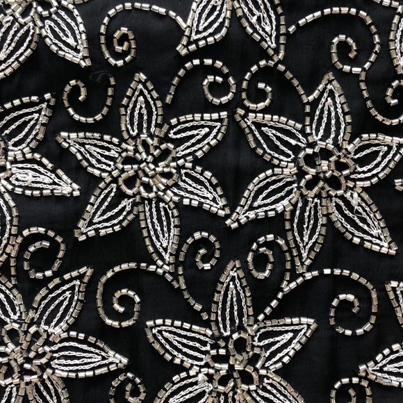 Vintage beautiful embroidered and beaded top - Picture 2 of 9